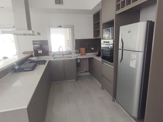 Foto 10 de Casa en Puerto Roldan ALQUILER