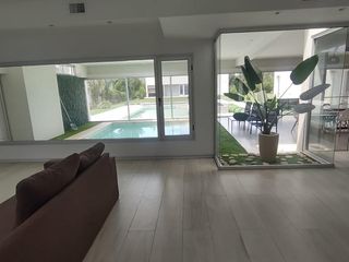 Foto 7 de Casa en Puerto Roldan ALQUILER