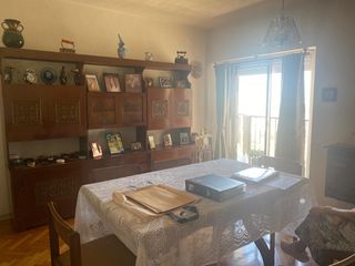 Foto 4 de VENTA Excelente 3 AMB, Frte  Balcón y Cochera Cubierta