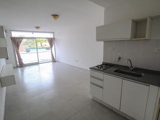 Foto 3 de Monoambiente en Agronomía con balcón !!