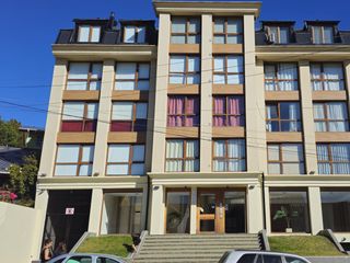Foto 1 de Alquiler departamento en  barrio Belgrano - Bariloche