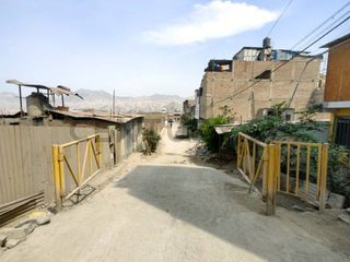 Foto 17 de Dúplex + Sótano en Venta en San Juan de Lurigancho