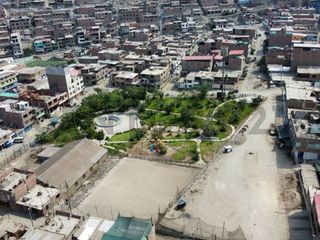 Foto 19 de Dúplex + Sótano en Venta en San Juan de Lurigancho