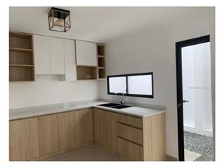 Foto 4 de CASA MODERNA CON 3 DORMITORIOS EN MANTA AZUL, SUR DE MANTA
