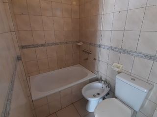 Foto 13 de Departamento en alquiler en Lanus Oeste