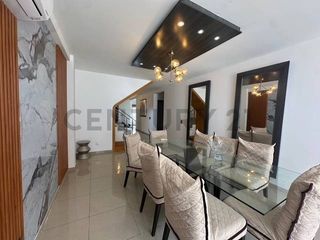 Foto 7 de Amplia y Moderna Casa de Alquiler de 5 dormitorios Ciudad Celeste