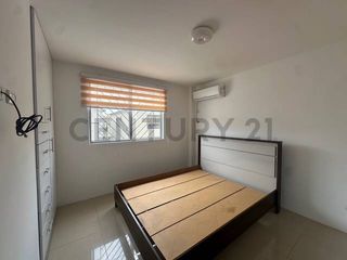 Foto 30 de Amplia y Moderna Casa de Alquiler de 5 dormitorios Ciudad Celeste