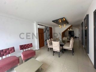 Foto 9 de Amplia y Moderna Casa de Alquiler de 5 dormitorios Ciudad Celeste