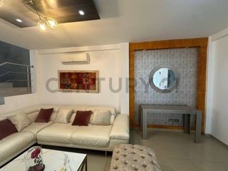 Foto 3 de Amplia y Moderna Casa de Alquiler de 5 dormitorios Ciudad Celeste