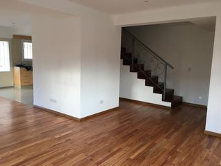 Foto 7 de CHALET DUPLEX  7 MTS DE FRENTE  4 PLANTAS  3 DORMIT JARDIN PLAY GARAGE