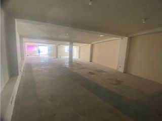 Foto 2 de Eloy Alfaro, Local Comercial en Renta, 200m2, 3 Ambientes