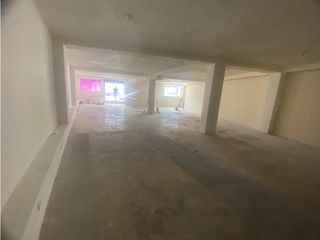 Foto 1 de Eloy Alfaro, Local Comercial en Renta, 200m2, 3 Ambientes