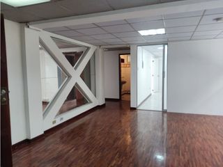 Foto 15 de Iñaquito, Oficina en Renta, 100m2, 4 Ambientes