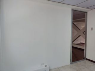 Foto 6 de Iñaquito, Oficina en Renta, 100m2, 4 Ambientes