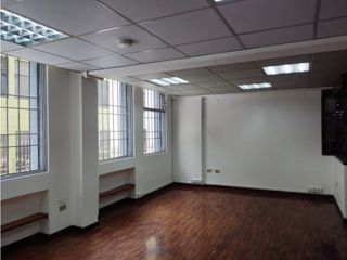 Foto 1 de Iñaquito, Oficina en Renta, 100m2, 4 Ambientes