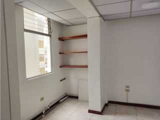 Foto 9 de Iñaquito, Oficina en Renta, 100m2, 4 Ambientes