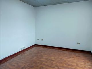 Foto 13 de Iñaquito, Oficina en Renta, 100m2, 4 Ambientes
