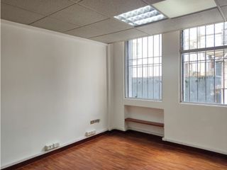 Foto 10 de Iñaquito, Oficina en Renta, 100m2, 4 Ambientes