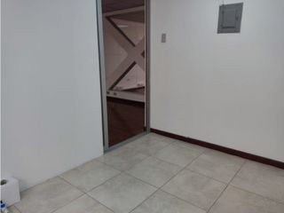 Foto 16 de Iñaquito, Oficina en Renta, 100m2, 4 Ambientes