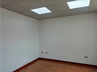 Foto 25 de Iñaquito, Oficina en Renta, 100m2, 4 Ambientes