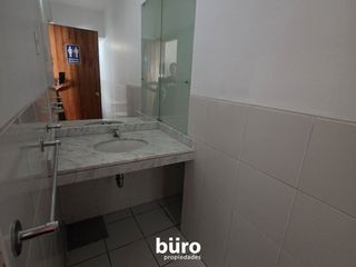 Foto 25 de EDIFICIO COMPLETO EN VENTA EN SAN ISIDRO INICIALMENTE RESIDENCIAL HOY OFICINAS