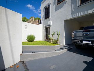 Foto 3 de Casa en venta tres dormitorios en Junin centrica