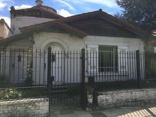 Foto 1 de Casa - Adrogue
