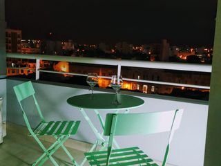 Foto 12 de DEPARTAMENTO AMOBLADO-AMPLIO CON BALCON Y COCHERA