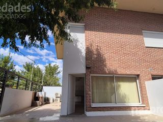 Foto 2 de Amplio Dpx. en Alquiler 2 Dor. Complejo Villa Dolores
