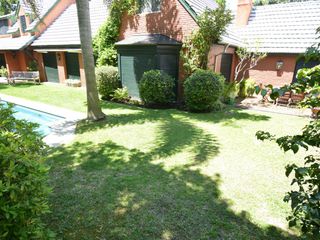 Foto 2 de Casa - Martinez .-Libert al Río. 375m2 cub,  lote 600m2 --- suite en PB