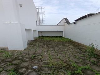 Foto 11 de Local Comercial en venta, en San Carlos, Quevedo