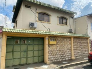 Foto 1 de Casa rentera en Venta en La Chala Callejón 2, Sur de GYE  AdrM