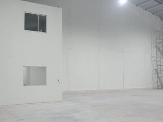 Foto 4 de Galpón en ALQUILER 600m2 y 300m2 - Industrial - Sector Calac