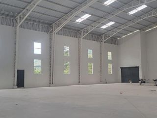 Foto 1 de Galpón en ALQUILER 600m2 y 300m2 - Industrial - Sector Calac