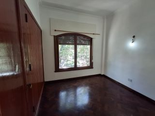 Foto 11 de Departamento en  1er Piso al frente