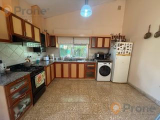 Foto 9 de VENTA CASA EN FUNES DE 2 DORMITORIOS