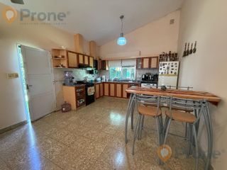 Foto 6 de VENTA CASA EN FUNES DE 2 DORMITORIOS