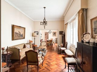Foto 10 de EDIFICIO DE CATEGORIA CON EXCELENTE ENTRADA