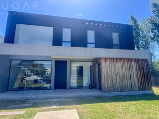 Foto 2 de Venta Casa - Barrio Privado Lagoon Pilar / Pilar
