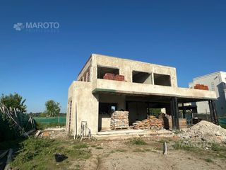 Foto 5 de Casa en  CASA EN VENTA EN EL NAUDIR AGUAS PRIVADAS - AL AGUA - MAROTO PROPIEDADES