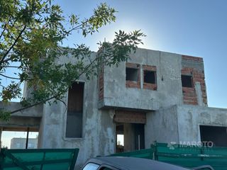 Foto 3 de Casa en  CASA EN VENTA EN EL NAUDIR AGUAS PRIVADAS - AL AGUA - MAROTO PROPIEDADES