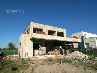 Foto 4 de Casa en  CASA EN VENTA EN EL NAUDIR AGUAS PRIVADAS - AL AGUA - MAROTO PROPIEDADES