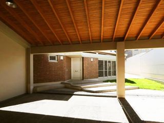 Foto 6 de Casa Alquiler comercial en quinta sección.  Excelente oportunidad