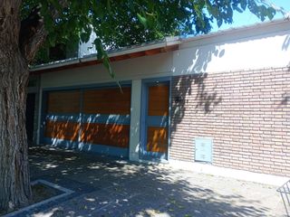Foto 3 de Casa Alquiler comercial en quinta sección.  Excelente oportunidad