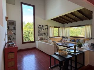 Foto 1 de Casa en  venta para reciclar en barrio privado La Barra Village, excelente acceso desde panamericana