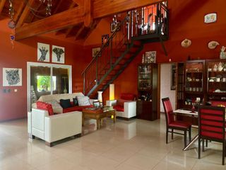 Foto 8 de Casa en venta - 4 Dormitorios 4 Baños - 3.000Mts2 - La Plata