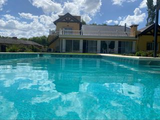 Foto 10 de Casa en venta - 4 Dormitorios 4 Baños - 3.000Mts2 - La Plata