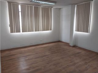 Foto 12 de La República, Oficina en Renta, 400m2, 5 Ambientes