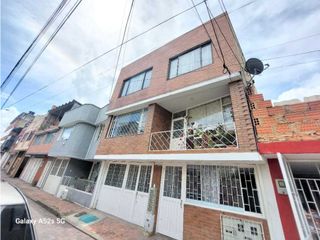 Foto 1 de CASA EN VENTA EN PORTALES DEL NORTE FRENTA A LA CLINICA DE LA.COLINA