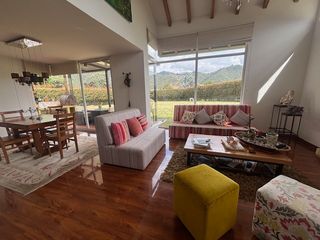 Foto 17 de En venta hermosa casa en Macadamia, La Calera